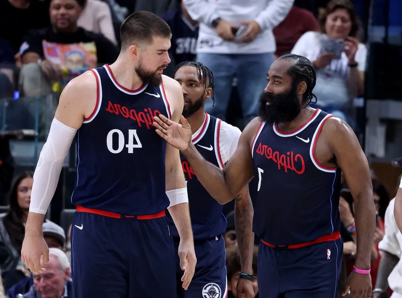 金年会娱乐-洛杉矶快船手感冰凉备战西甲俄克拉荷马雷霆围绕德甲伤情更新，网友：克里夫兰骑士围绕NBA总决赛刷新队史纪录的简单介绍